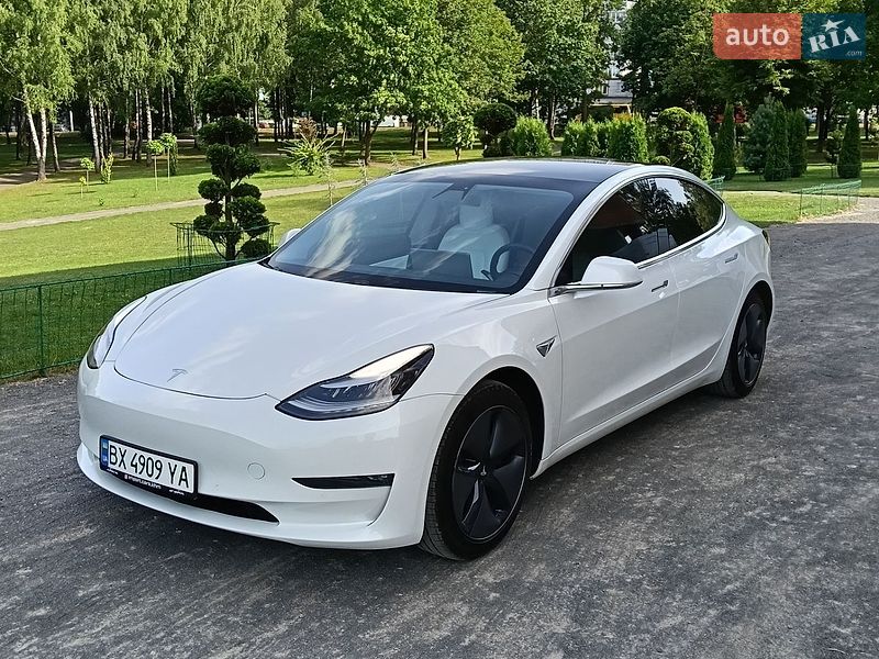 Седан Tesla Model 3 2020 в Хмельницькому
