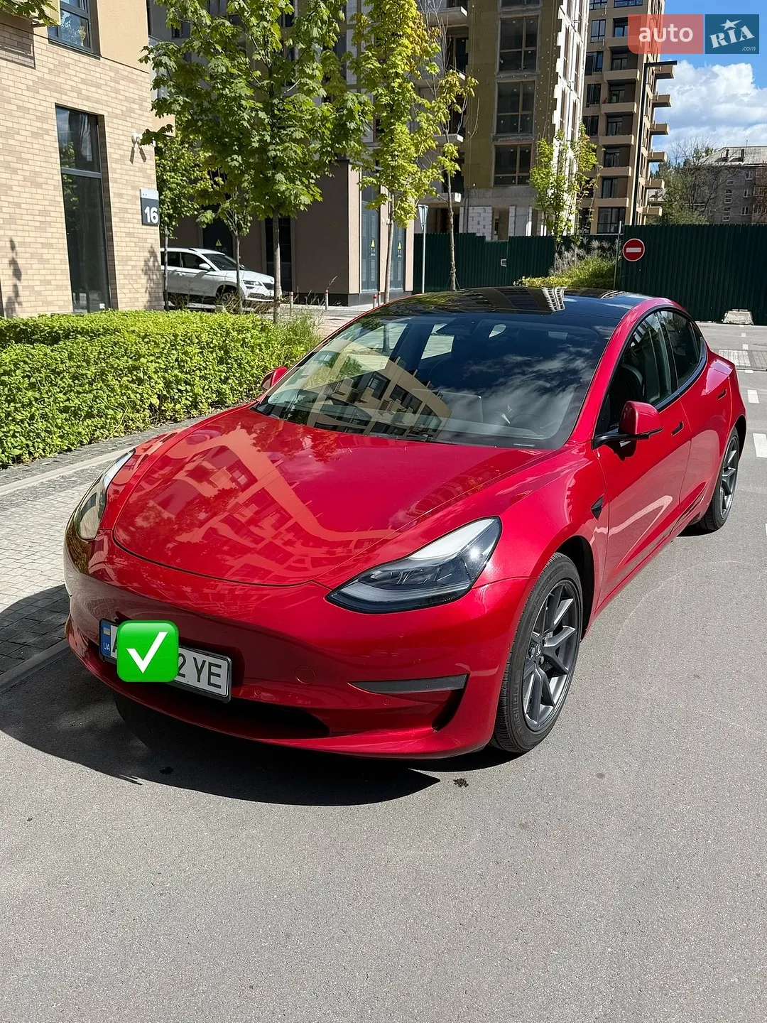 2022 Tesla Model 3 - фото 1