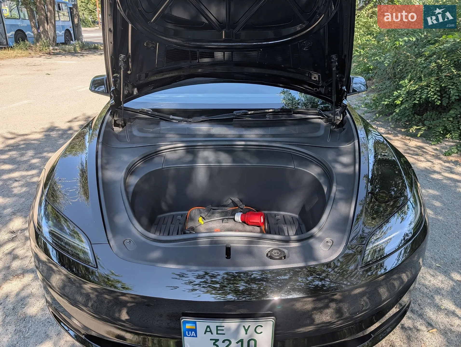 2025 Tesla Model 3 - мініатюра 6