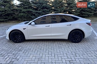 Седан Tesla Model 3 2023 в Киеве