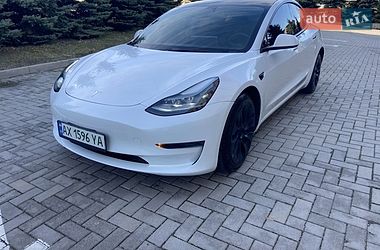 Седан Tesla Model 3 2023 в Києві