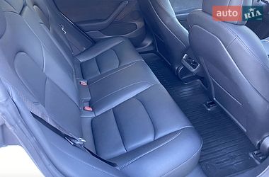 Седан Tesla Model 3 2023 в Киеве
