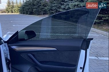 Седан Tesla Model 3 2023 в Киеве