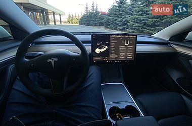 Седан Tesla Model 3 2023 в Киеве