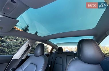 Седан Tesla Model 3 2023 в Киеве