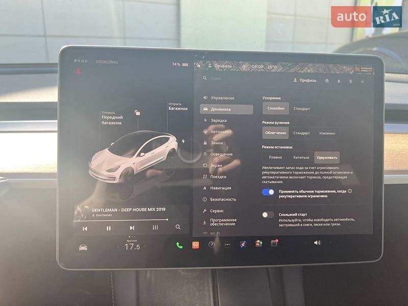 Седан Tesla Model 3 2023 в Києві