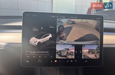 Седан Tesla Model 3 2023 в Киеве