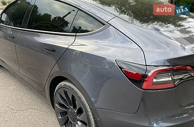 Седан Tesla Model 3 2021 в Днепре