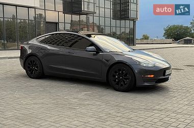 Седан Tesla Model 3 2021 в Дніпрі