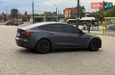 Седан Tesla Model 3 2021 в Дніпрі