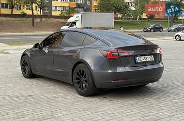Седан Tesla Model 3 2021 в Дніпрі