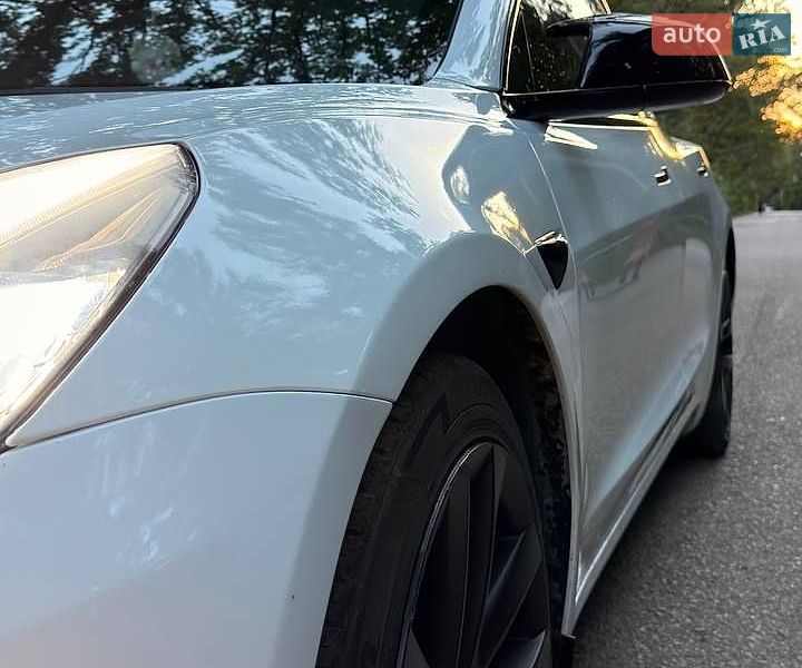 Седан Tesla Model 3 2018 в Харкові
