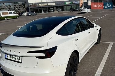 Седан Tesla Model 3 2024 в Києві