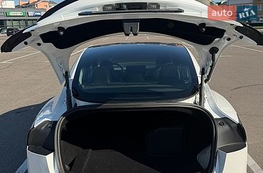 Седан Tesla Model 3 2024 в Києві