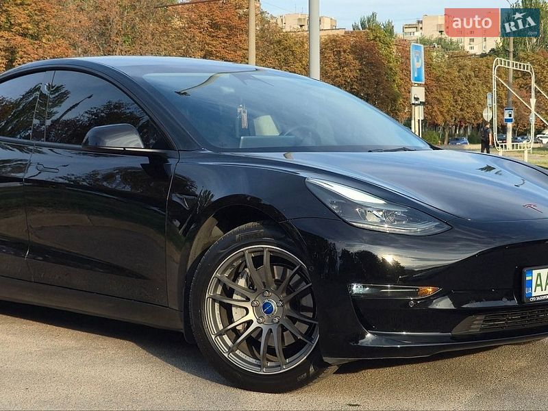Tesla Model 3 2022
