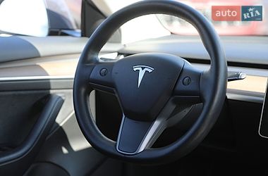 Седан Tesla Model 3 2022 в Харькове