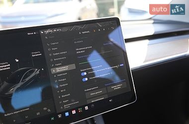 Седан Tesla Model 3 2022 в Харькове