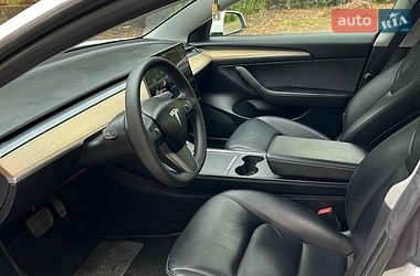 Седан Tesla Model 3 2021 в Млинове