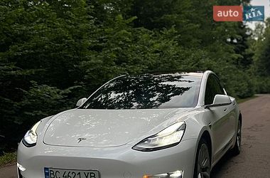 Седан Tesla Model 3 2019 в Львові