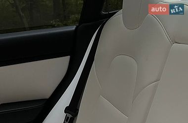 Седан Tesla Model 3 2019 в Львові