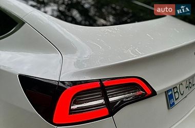 Седан Tesla Model 3 2019 в Львові