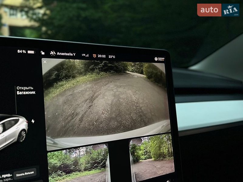 Седан Tesla Model 3 2019 в Львові