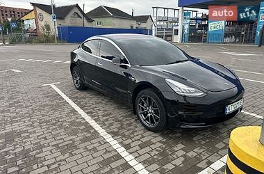 Седан Tesla Model 3 2018 в Ивано-Франковске