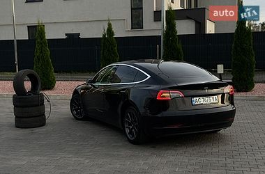 Седан Tesla Model 3 2019 в Луцьку
