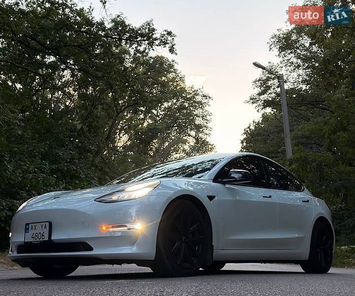 Tesla Model 3 2018 Tesla Model 3 2018