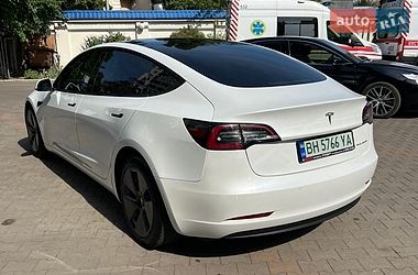 Седан Tesla Model 3 2021 в Одесі
