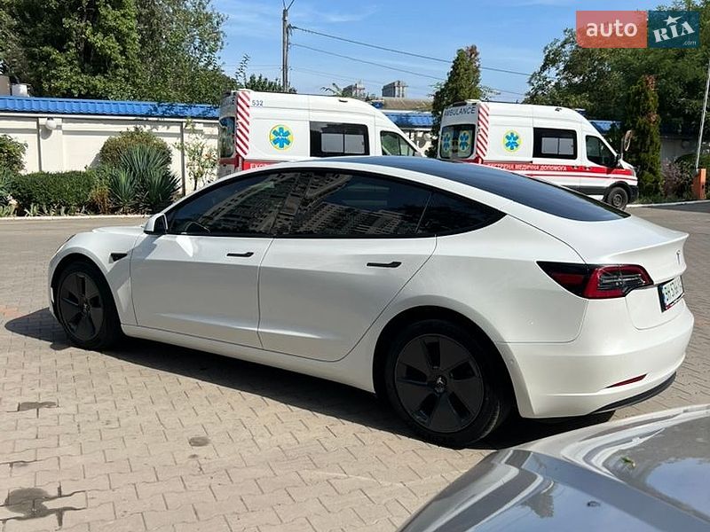 Седан Tesla Model 3 2021 в Одесі