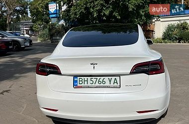 Седан Tesla Model 3 2021 в Одесі