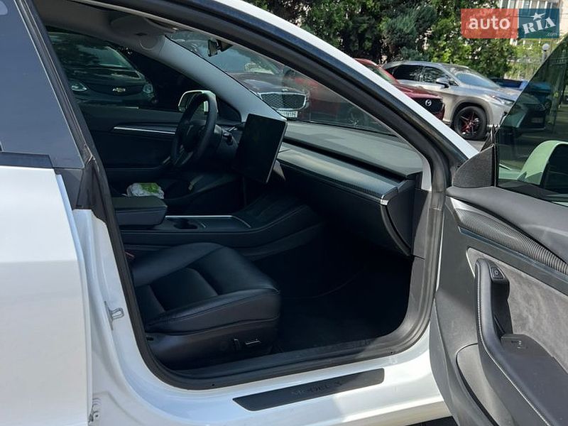 Седан Tesla Model 3 2021 в Одесі