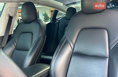 Седан Tesla Model 3 2021 в Одесі