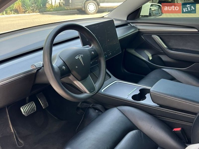 Седан Tesla Model 3 2021 в Одесі