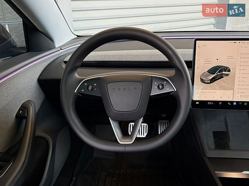 Седан Tesla Model 3 2024 в Києві
