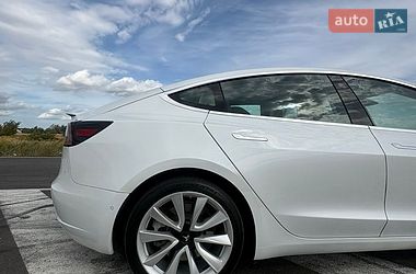 Седан Tesla Model 3 2019 в Киеве фото 10 Седан Tesla Model 3 2019 в Киеве