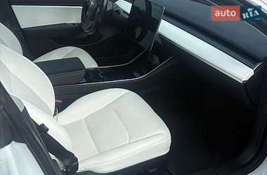 Седан Tesla Model 3 2019 в Киеве фото 11 Седан Tesla Model 3 2019 в Киеве
