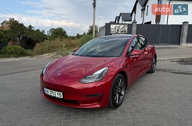 Седан Tesla Model 3 2022 в Виннице