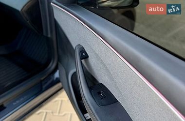 Седан Tesla Model 3 2024 в Рівному