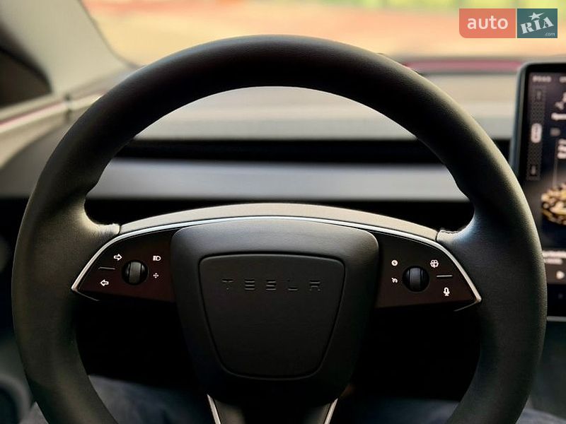 Седан Tesla Model 3 2024 в Рівному