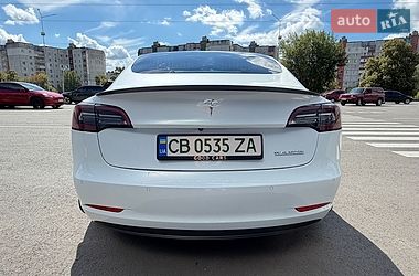 Седан Tesla Model 3 2018 в Киеве