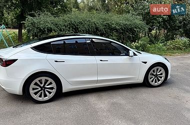 Седан Tesla Model 3 2021 в Кривом Роге Седан Tesla Model 3 2021 в Кривом Роге
