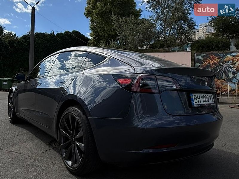 Седан Tesla Model 3 2021 в Одессе