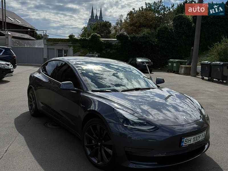 Седан Tesla Model 3 2021 в Одессе