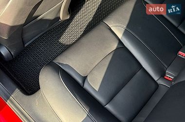 Седан Tesla Model 3 2021 в Киеве