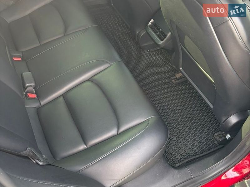 Седан Tesla Model 3 2021 в Киеве