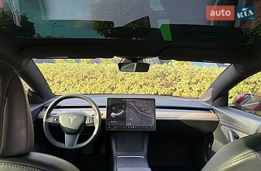 Седан Tesla Model 3 2021 в Киеве
