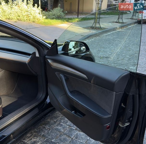Седан Tesla Model 3 2022 в Чернівцях фото 11 Седан Tesla Model 3 2022 в Чернівцях