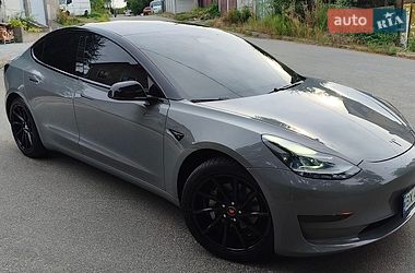Седан Tesla Model 3 2019 в Киеве
